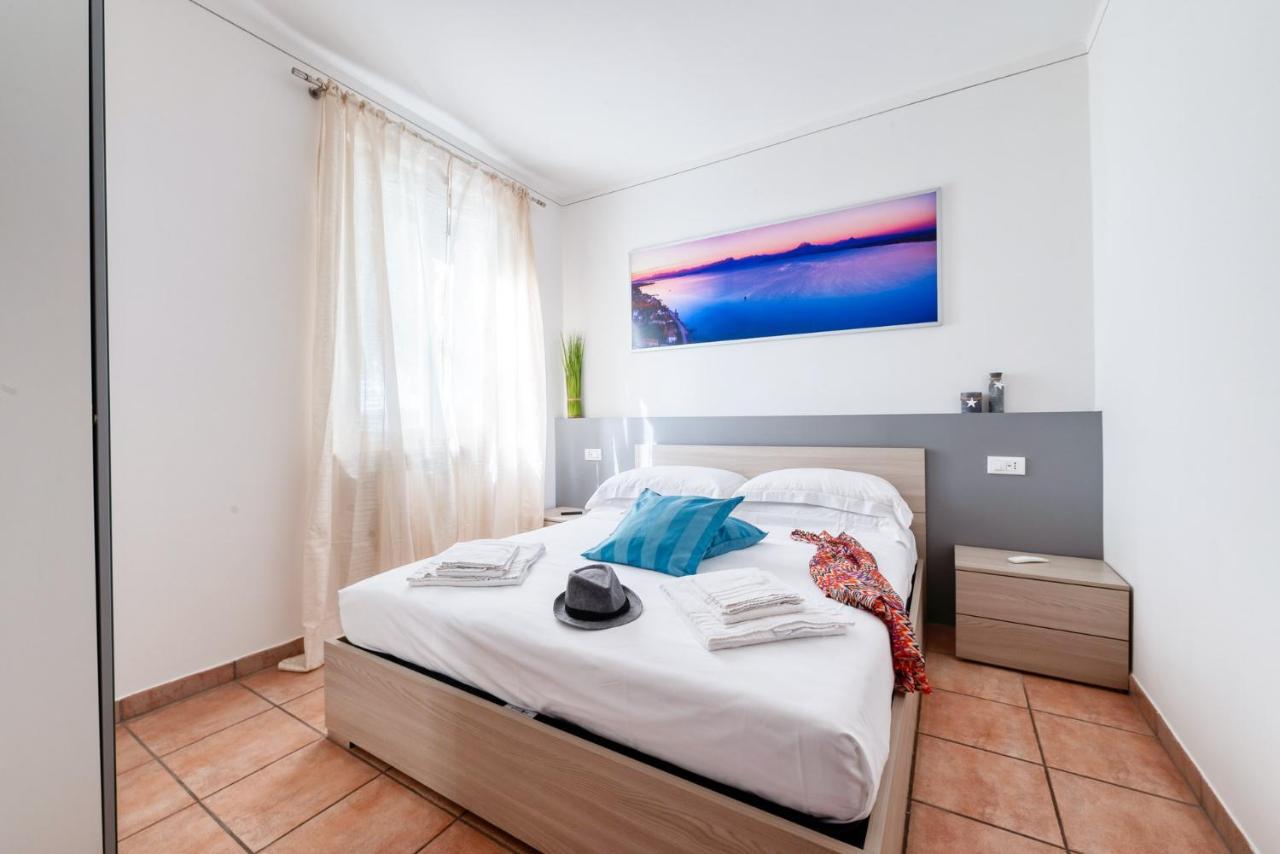 Wolf House - Peschiera Holiday - Jacuzzi Privata 페스키에라델가르다 외부 사진