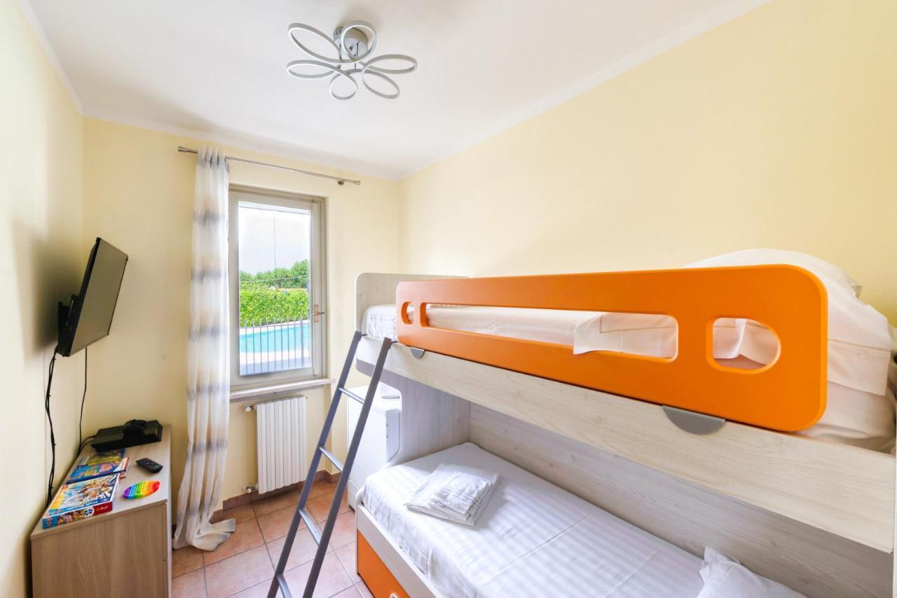 Wolf House - Peschiera Holiday - Jacuzzi Privata 페스키에라델가르다 외부 사진