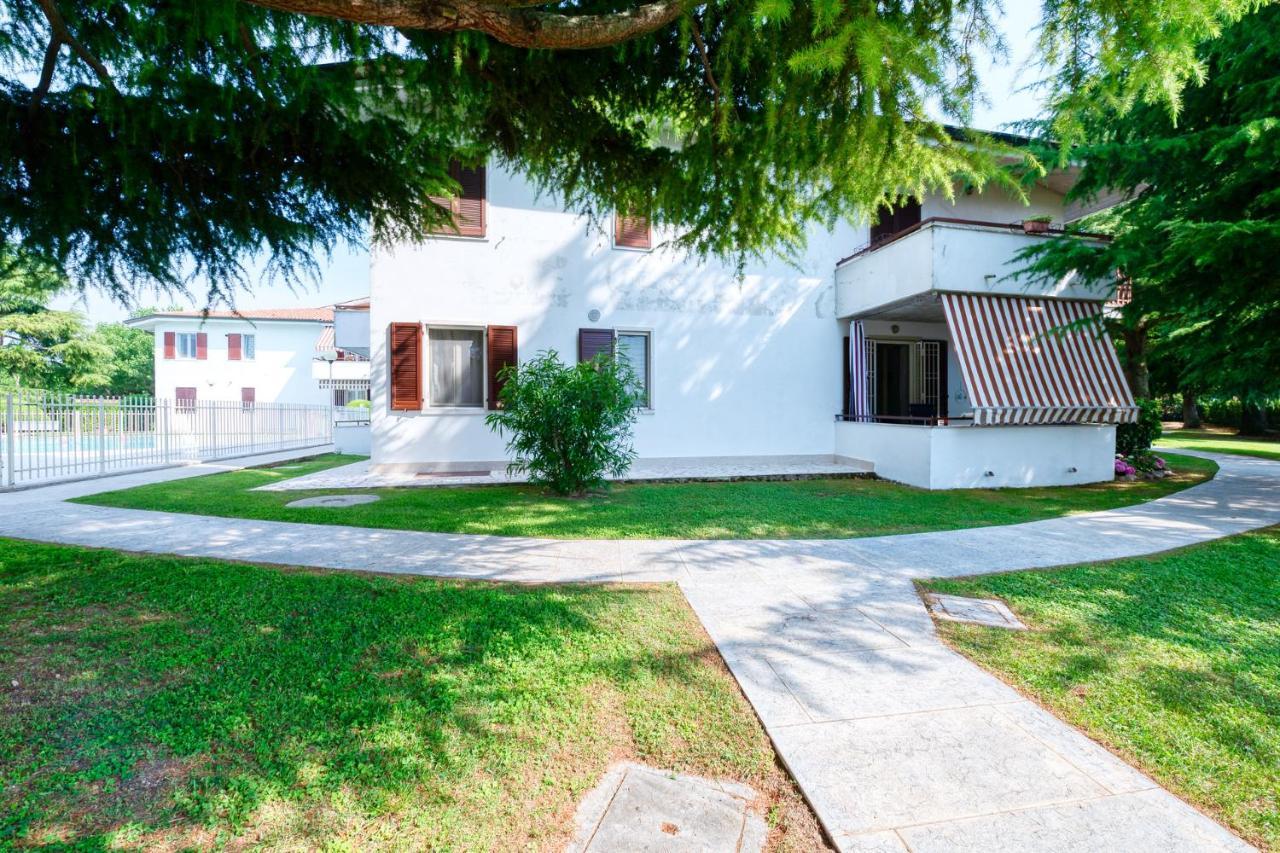 Wolf House - Peschiera Holiday - Jacuzzi Privata 페스키에라델가르다 외부 사진