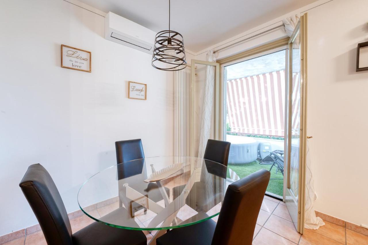 Wolf House - Peschiera Holiday - Jacuzzi Privata 페스키에라델가르다 외부 사진